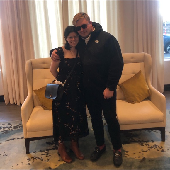 Meet your Posher, Sarah - Picture 2 of 3